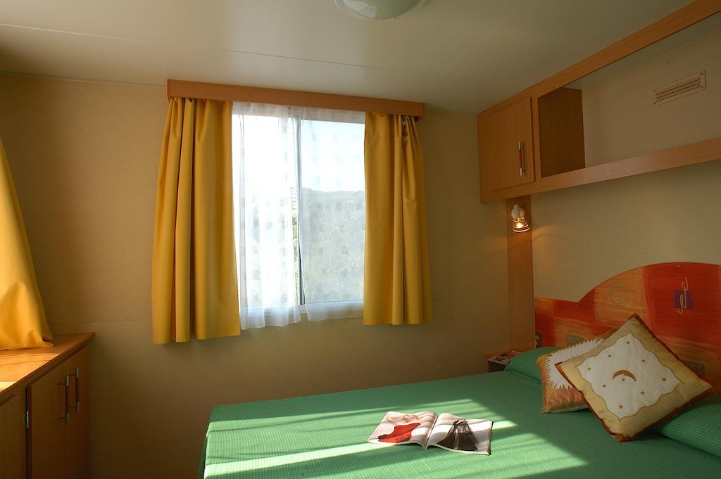 Camping Edy Diano Marina Room photo