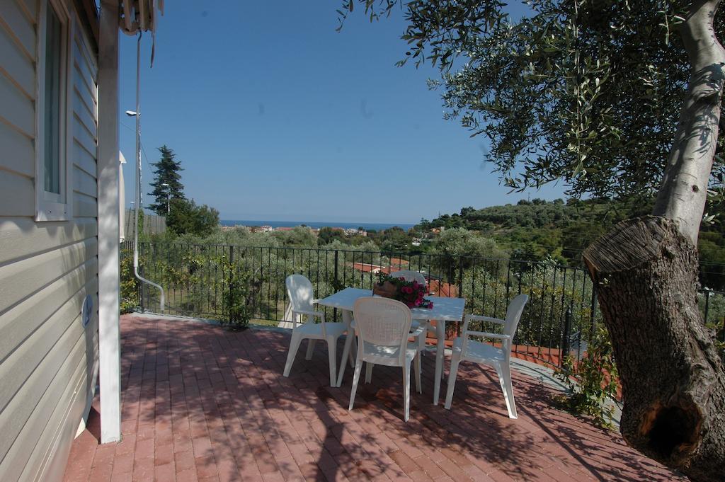 Camping Edy Diano Marina Exterior photo