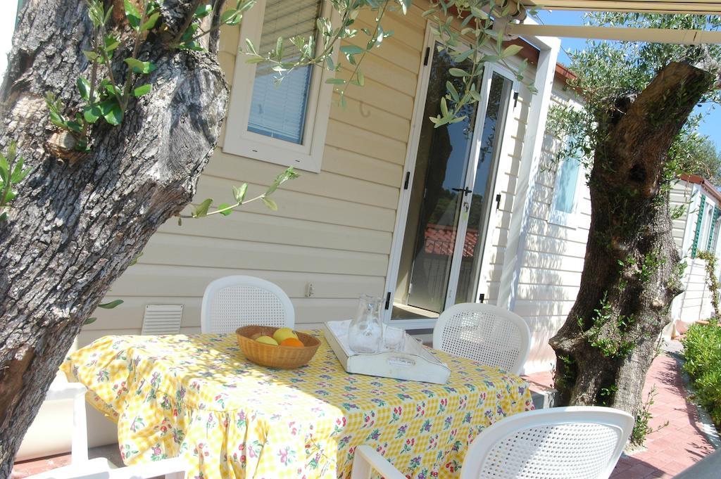 Camping Edy Diano Marina Exterior photo