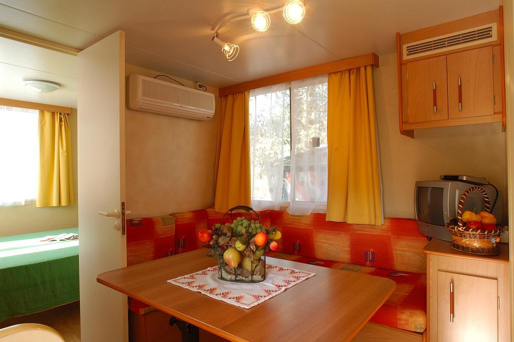 Camping Edy Diano Marina Room photo